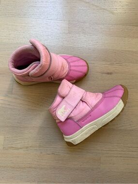 Sorel Whitney III Strap Mid Waterproof Boot